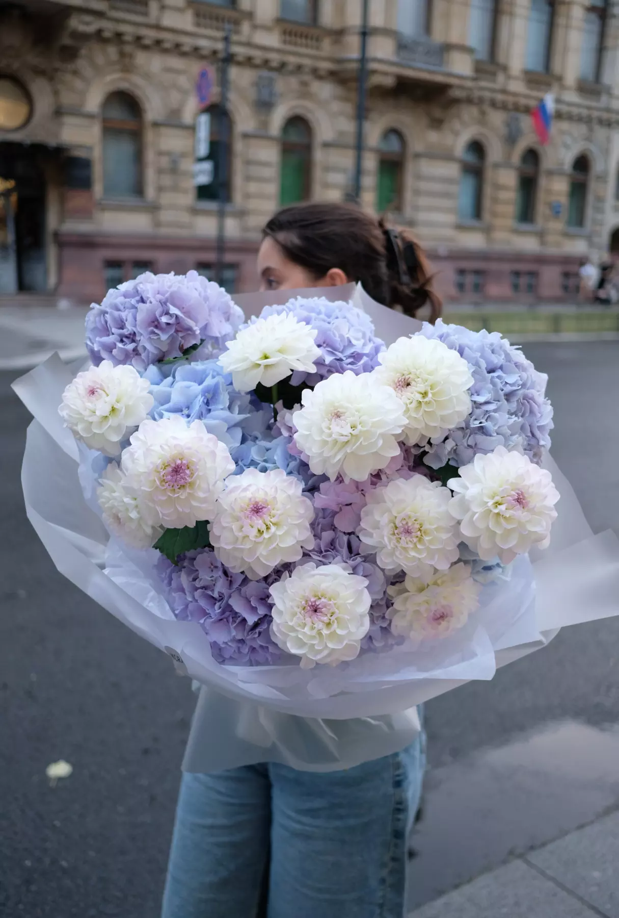 Букет "Лавандовый Сон" в Санкт-Петербурге | Купить Нежный Букет с Гортензиями и Георгинами с Доставкой 24/7
